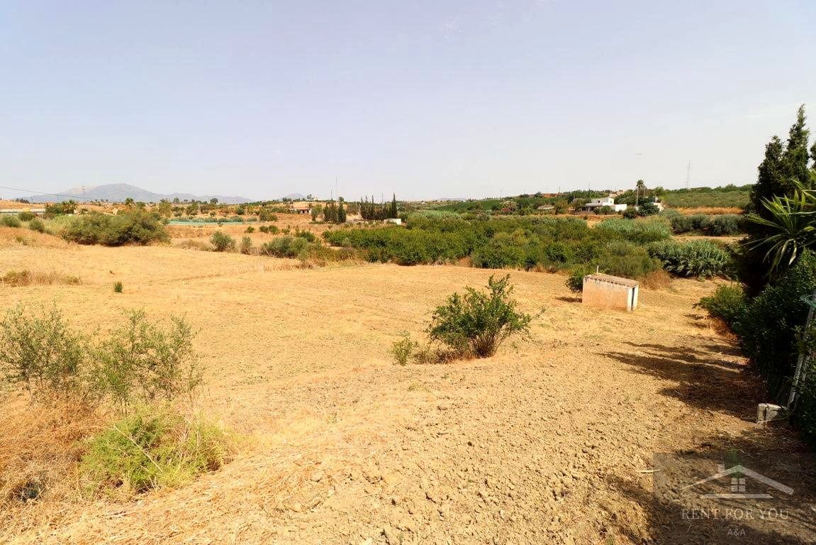 Grunde uden byggetilladelser til salg i Alhaurin el Grande - € 75.000 (Ref: 9177125)