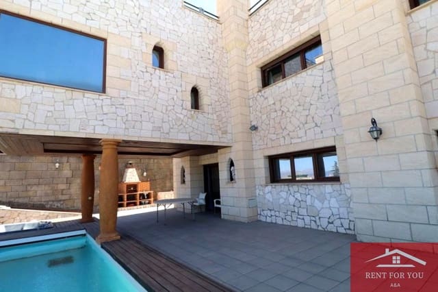 4 bedroom Villa for rent in Coín with pool garage - € 4,500 (Ref: 9219508)