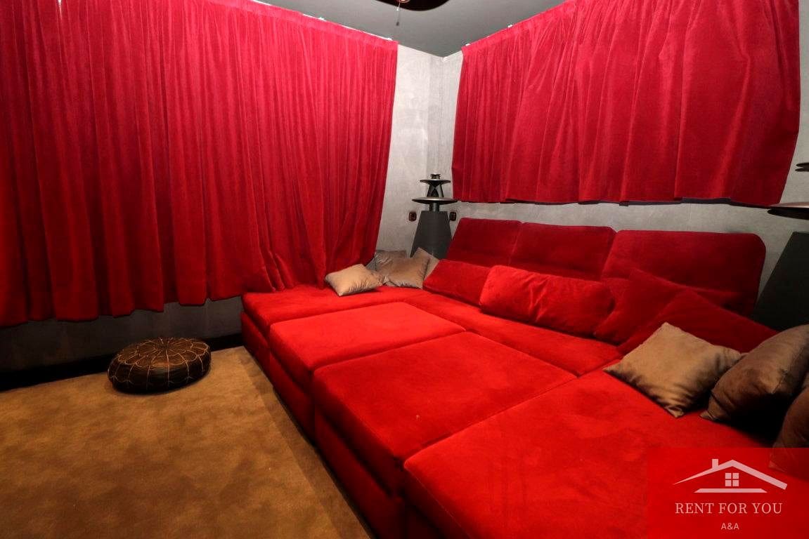 4 soveværelse Villa til leje i Coin med swimmingpool garage - € 4.500 (Ref: 9219508)