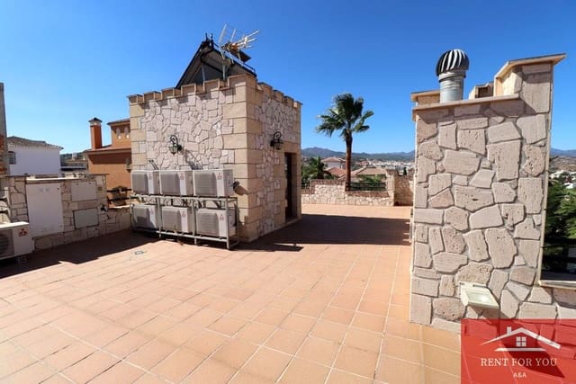 4 bedroom Villa for rent in Coín with pool garage - € 4,500 (Ref: 9219508)