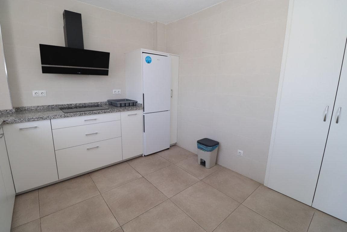 2 bedroom Flat for rent in Alhaurin el Grande - € 750 (Ref: 9240775)