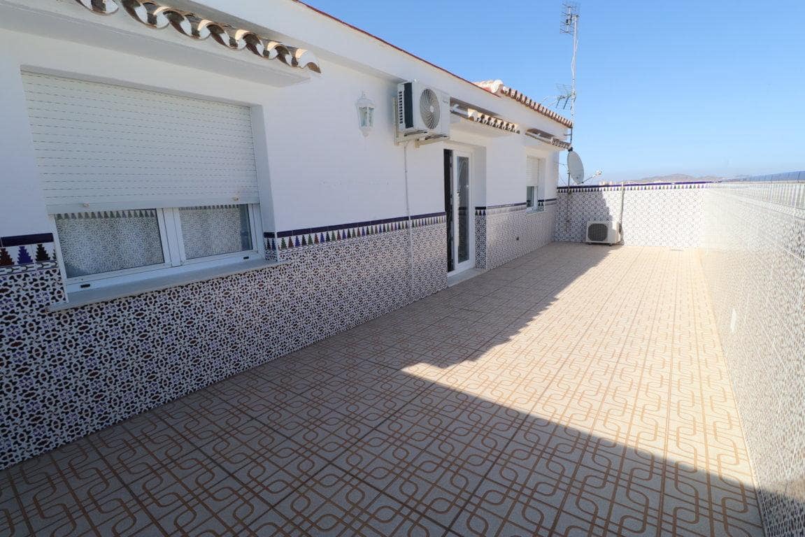 2 bedroom Flat for rent in Alhaurin el Grande - € 750 (Ref: 9240775)