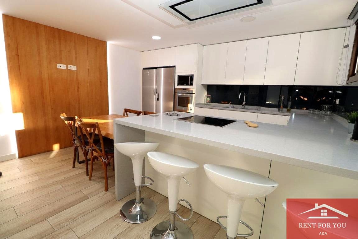 3 quarto Moradia para arrendar em Coin com garagem - 1 250 € (Ref: 9263891)