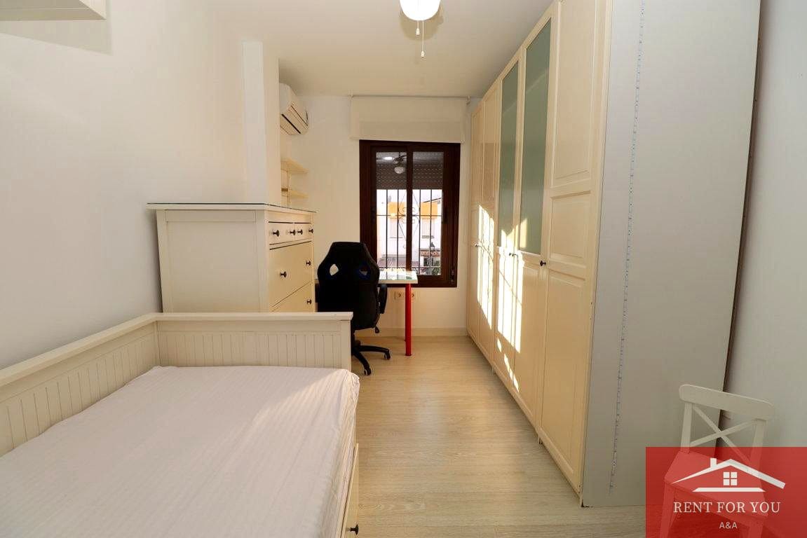 3 quarto Moradia para arrendar em Coin com garagem - 1 250 € (Ref: 9263891)
