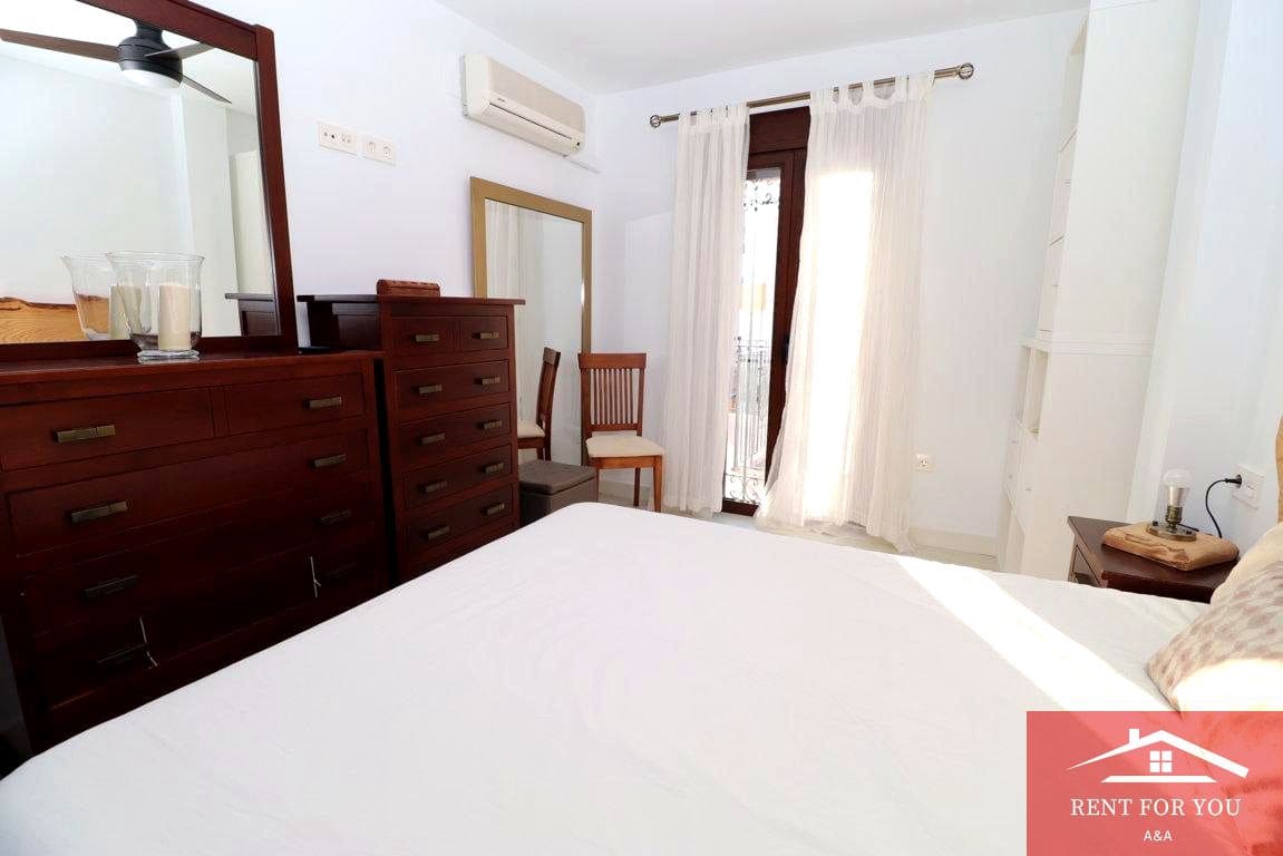 3 quarto Moradia para arrendar em Coin com garagem - 1 250 € (Ref: 9263891)