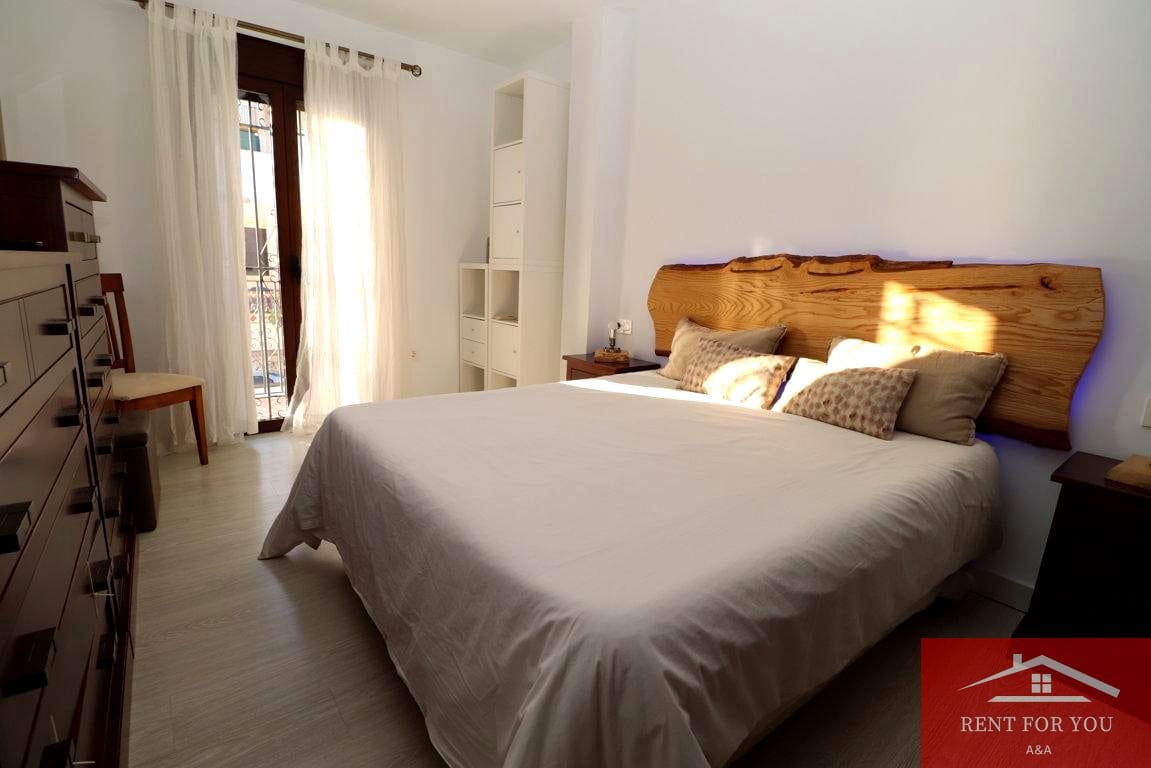 3 quarto Moradia para arrendar em Coin com garagem - 1 250 € (Ref: 9263891)
