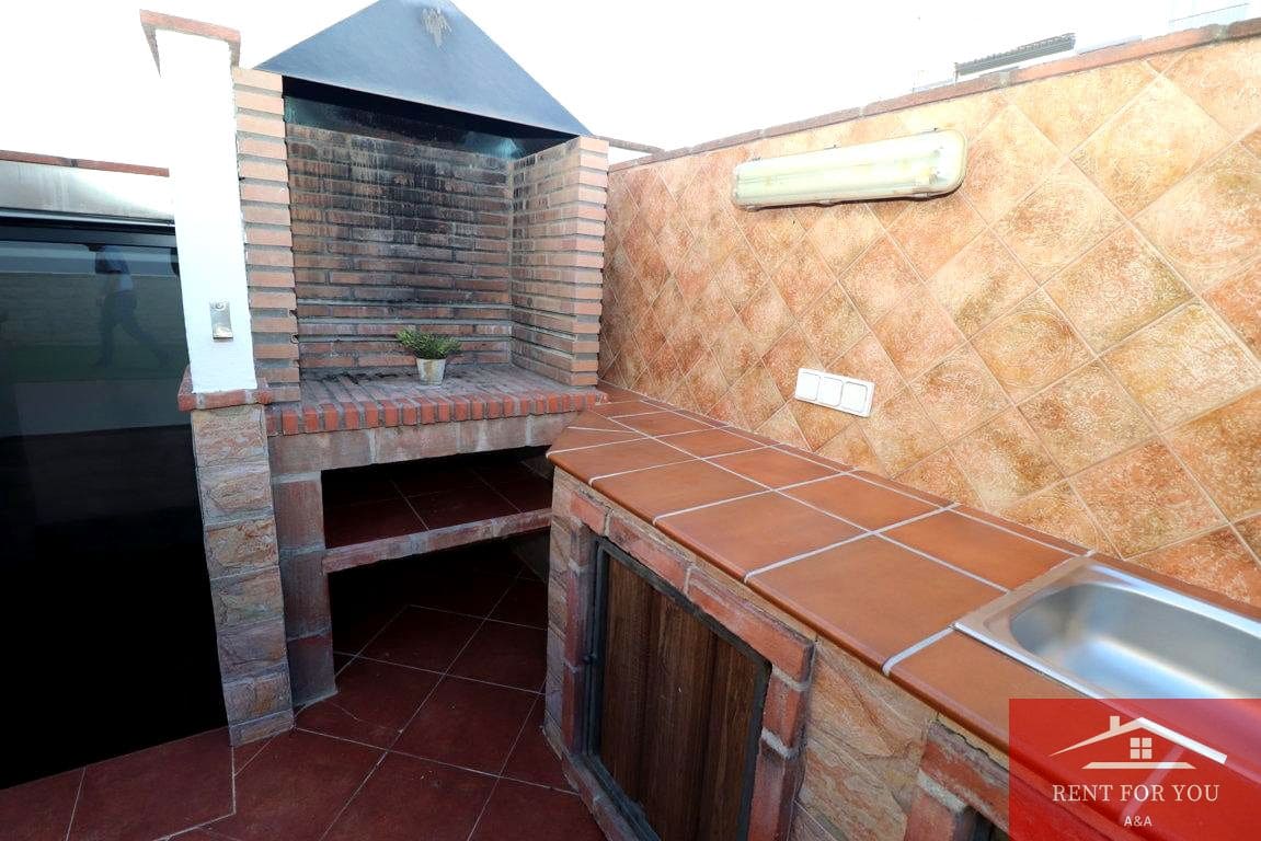 3 quarto Moradia para arrendar em Coin com garagem - 1 250 € (Ref: 9263891)