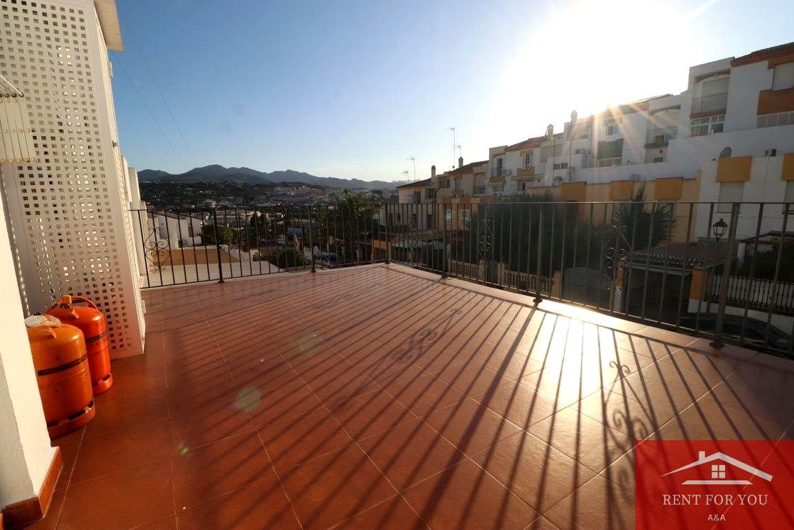 3 quarto Moradia para arrendar em Coin com garagem - 1 250 € (Ref: 9263891)