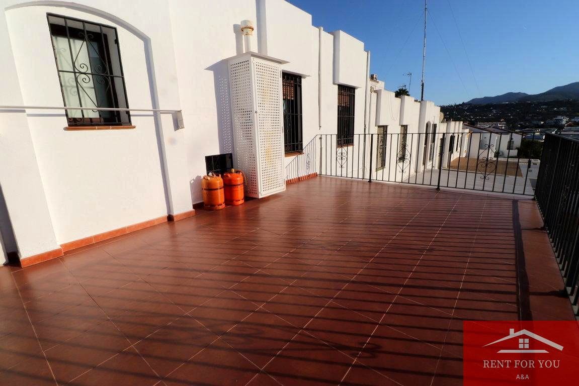 3 quarto Moradia para arrendar em Coin com garagem - 1 250 € (Ref: 9263891)