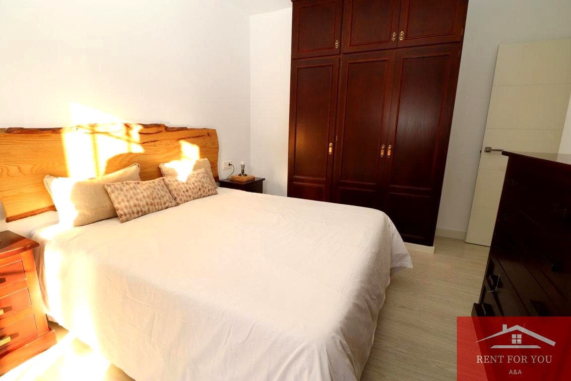3 quarto Moradia para arrendar em Coin com garagem - 1 250 € (Ref: 9263891)