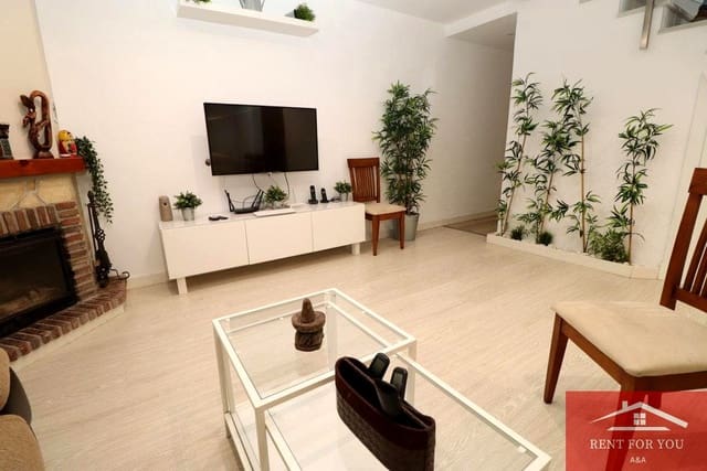 3 quarto Moradia para arrendar em Coín com garagem - 1 250 € (Ref: 9263891)
