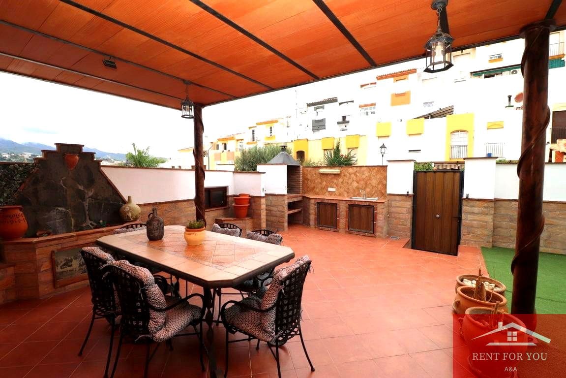 3 quarto Moradia para arrendar em Coin com garagem - 1 250 € (Ref: 9263891)