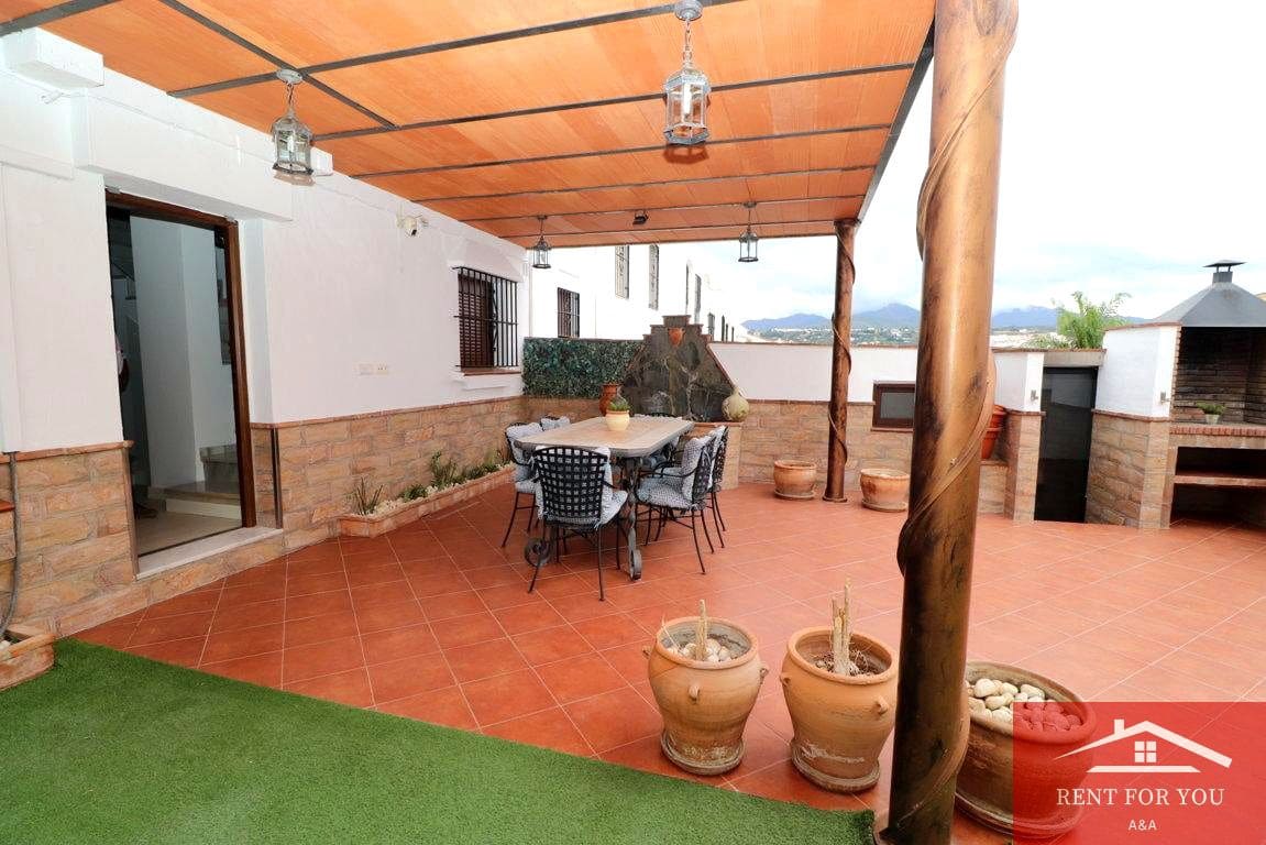 3 quarto Moradia para arrendar em Coin com garagem - 1 250 € (Ref: 9263891)