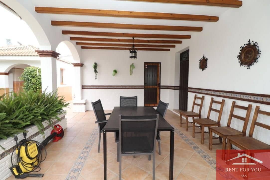 3 bedroom Villa for rent in Alhaurin el Grande with pool garage - € 1,800 (Ref: 9279789)