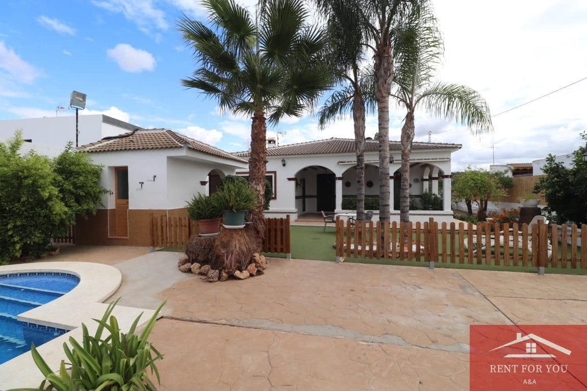 3 bedroom Villa for rent in Alhaurin el Grande with pool garage - € 1,800 (Ref: 9279789)