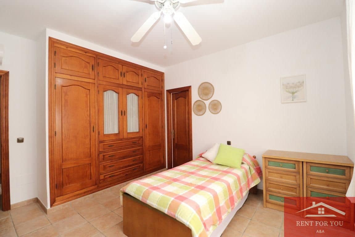 3 bedroom Villa for rent in Alhaurin el Grande with pool garage - € 1,800 (Ref: 9279789)