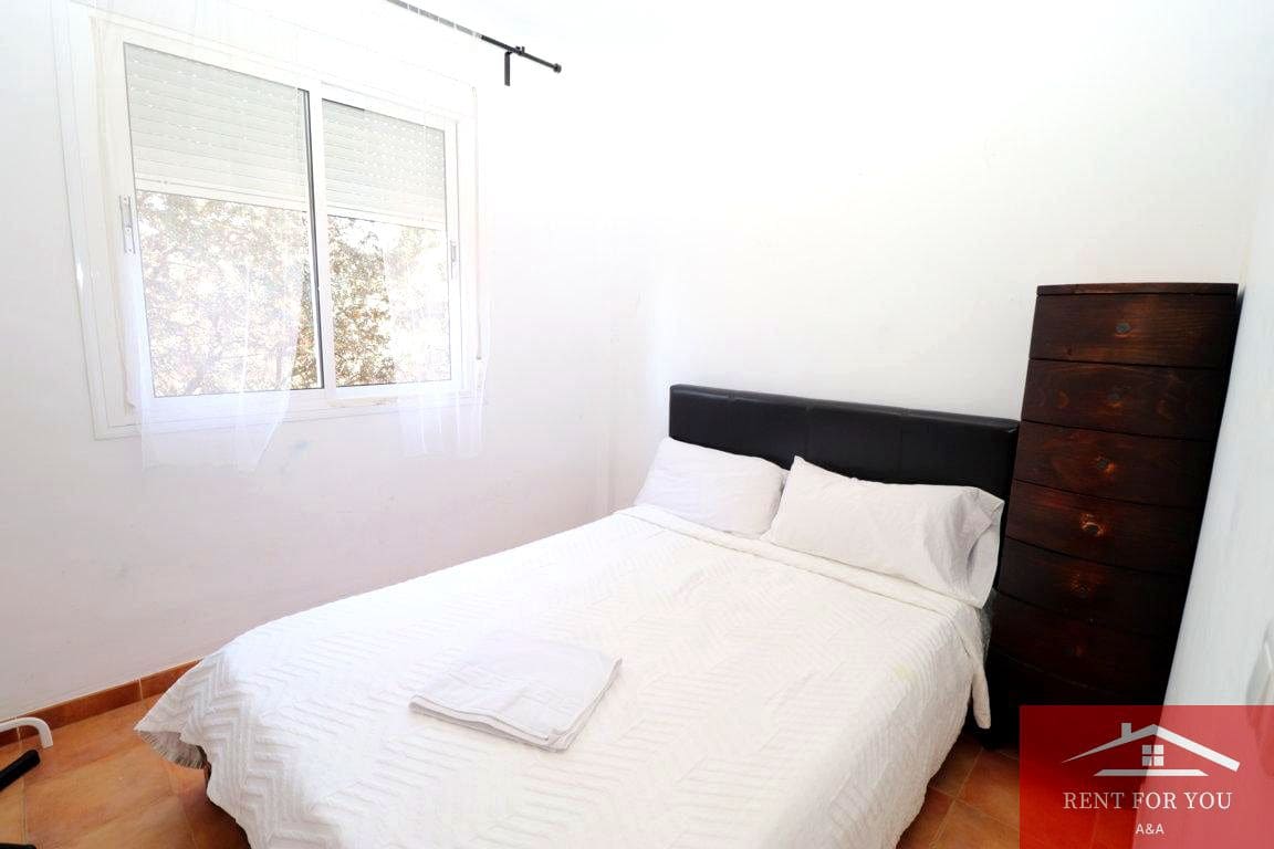 4 makuuhuone Huvila vuokrattavana paikassa Coin mukana uima-altaan - 1 600 € (Ref: 9311853)