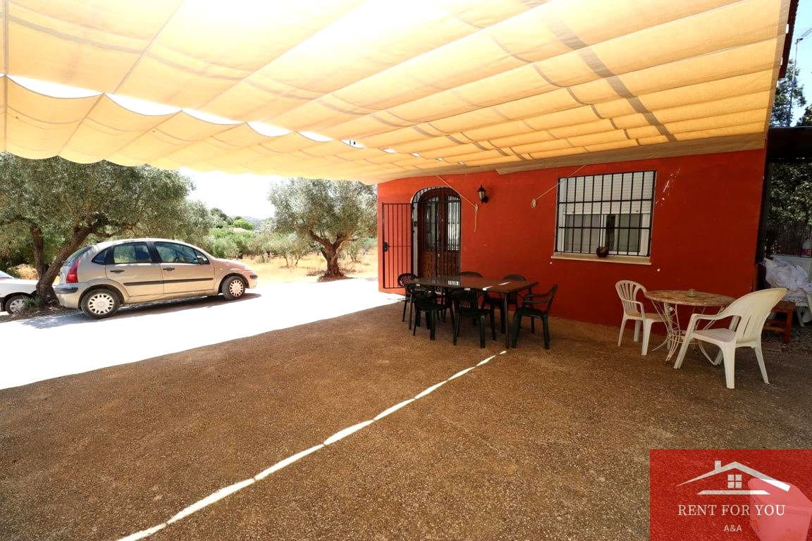 4 makuuhuone Huvila vuokrattavana paikassa Coin mukana uima-altaan - 1 600 € (Ref: 9311853)