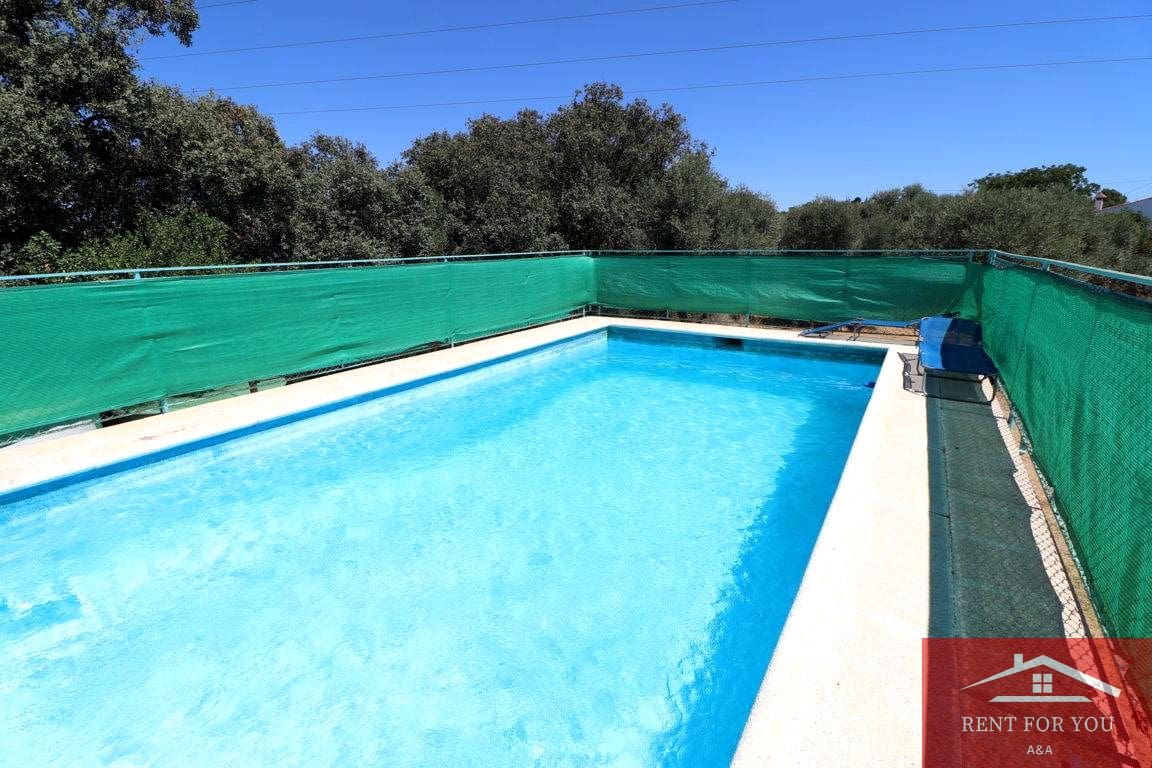 4 makuuhuone Huvila vuokrattavana paikassa Coin mukana uima-altaan - 1 600 € (Ref: 9311853)