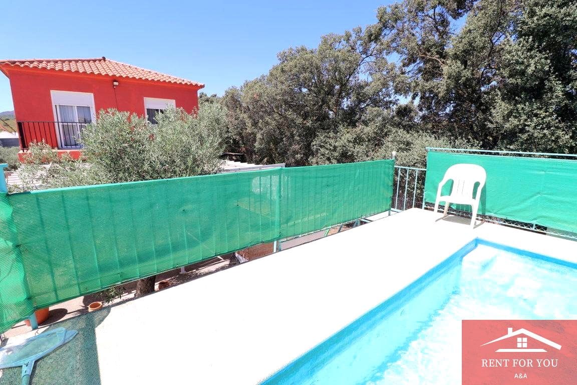 4 makuuhuone Huvila vuokrattavana paikassa Coin mukana uima-altaan - 1 600 € (Ref: 9311853)