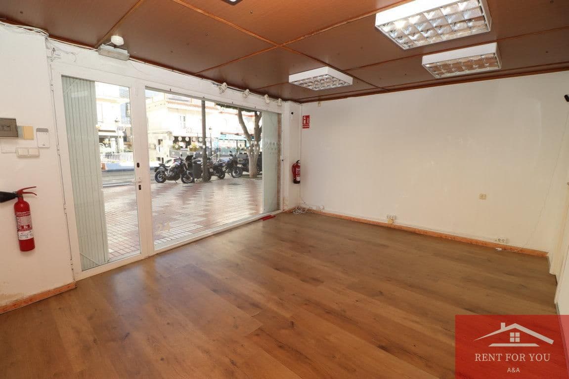 3 Zimmer Firma/Unternehmen zu vermieten in Alhaurin el Grande - 600 € (Ref: 9346598)