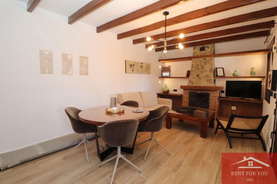 3 makuuhuone Huvila vuokrattavana paikassa Coin mukana uima-altaan - 1 800 € (Ref: 9374085)