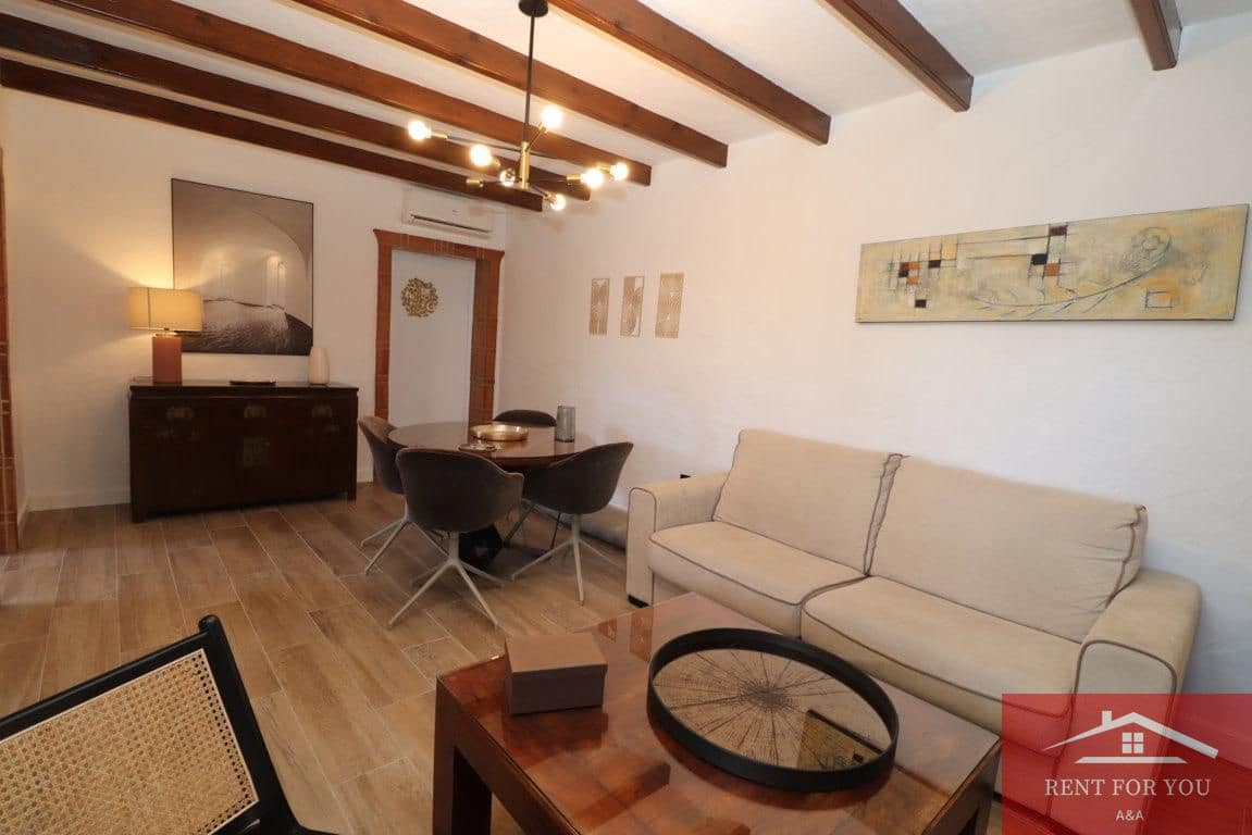 3 makuuhuone Huvila vuokrattavana paikassa Coin mukana uima-altaan - 1 800 € (Ref: 9374085)