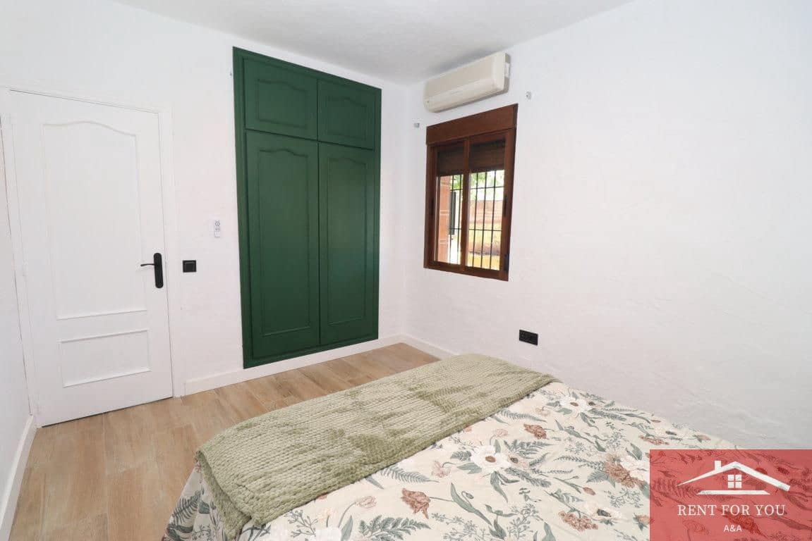 3 makuuhuone Huvila vuokrattavana paikassa Coin mukana uima-altaan - 1 800 € (Ref: 9374085)