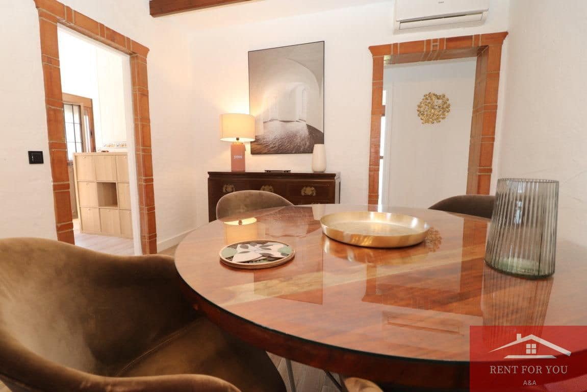 3 makuuhuone Huvila vuokrattavana paikassa Coin mukana uima-altaan - 1 800 € (Ref: 9374085)