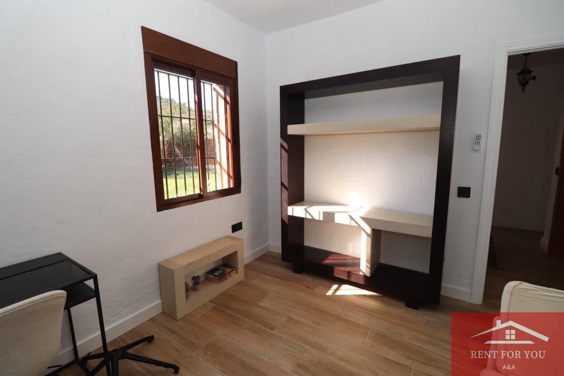 3 makuuhuone Huvila vuokrattavana paikassa Coin mukana uima-altaan - 1 800 € (Ref: 9374085)