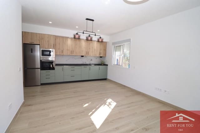 2 bedroom Flat for rent in Alora - € 800 (Ref: 9378406)