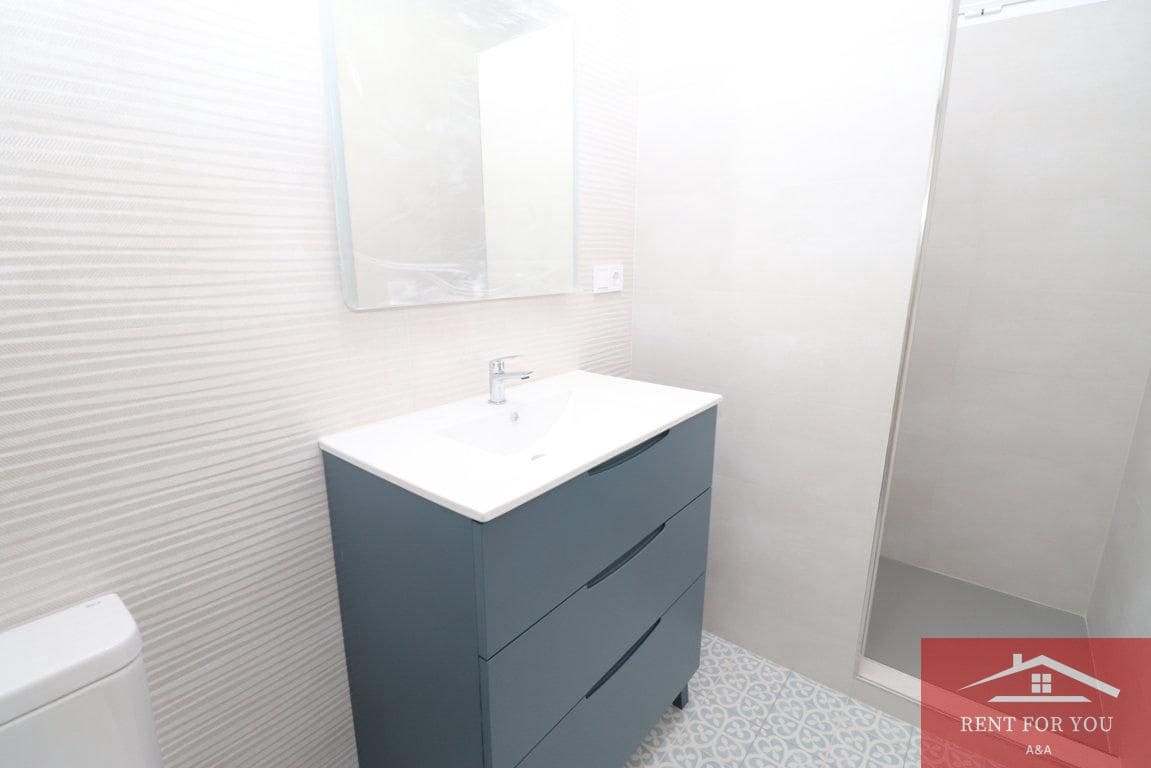 2 soveværelse Lejlighed til leje i Alora - € 800 (Ref: 9378406)