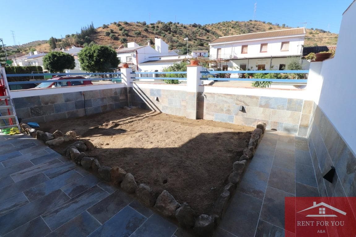 2 soveværelse Lejlighed til leje i Alora - € 800 (Ref: 9378406)