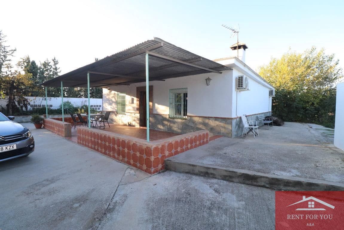 3 makuuhuone Huvila vuokrattavana paikassa Alhaurin de la Torre - 1 100 € (Ref: 9379526)