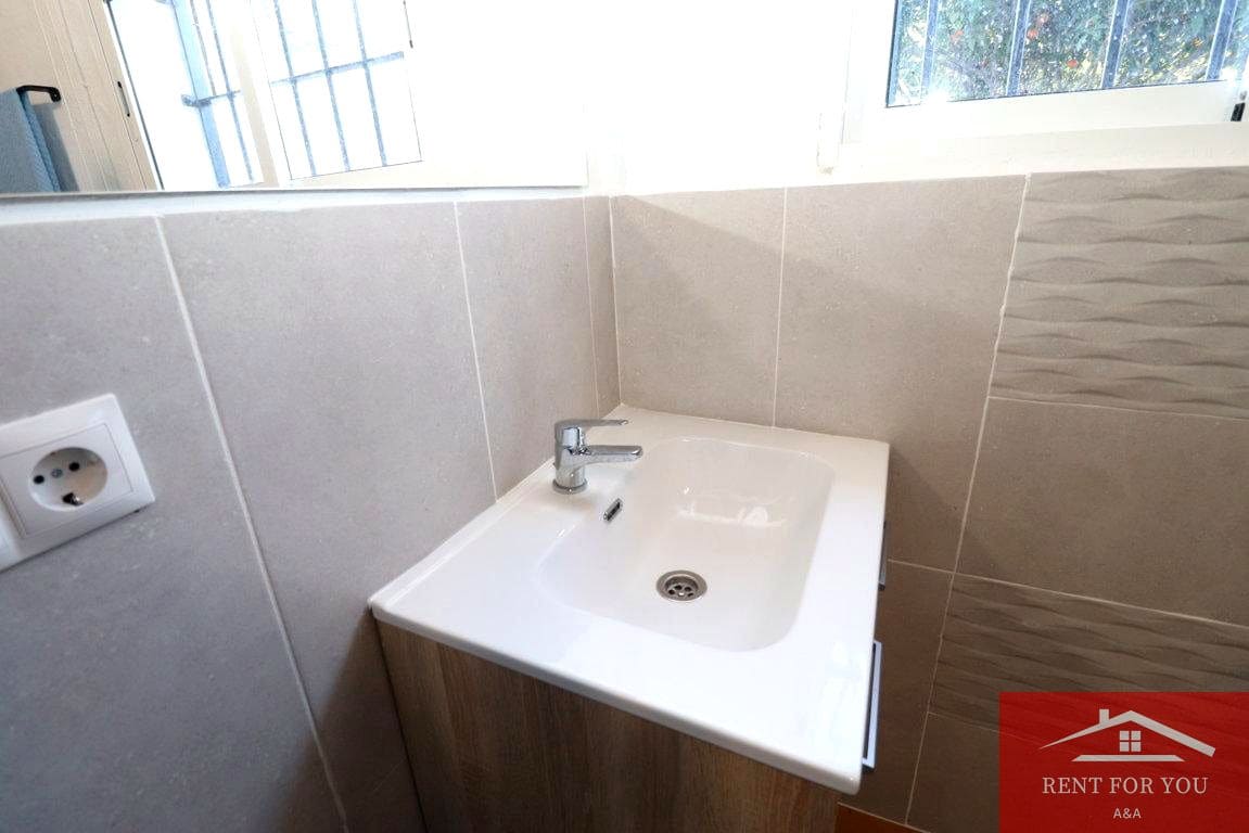 2 soverom Villa til leie i Alhaurin el Grande - € 1 100 (Ref: 9405902)