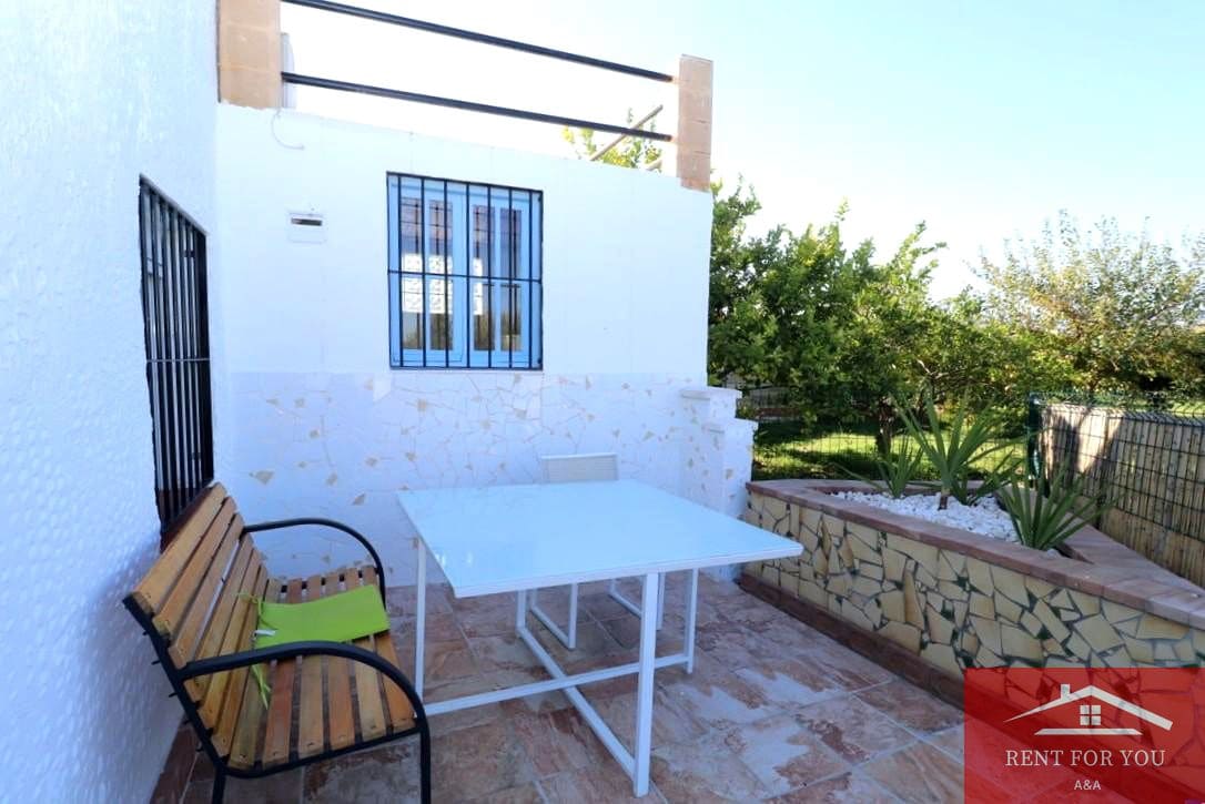 2 soverom Villa til leie i Alhaurin el Grande - € 1 100 (Ref: 9405902)