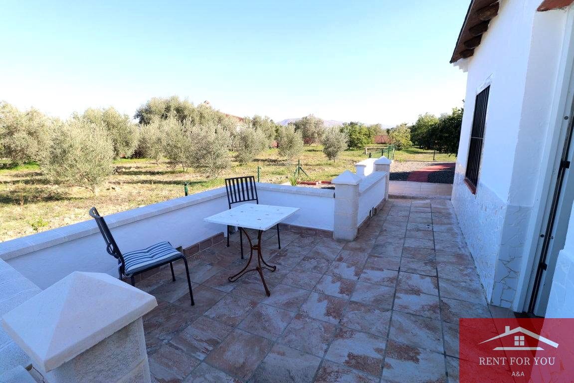 2 soverom Villa til leie i Alhaurin el Grande - € 1 100 (Ref: 9405902)