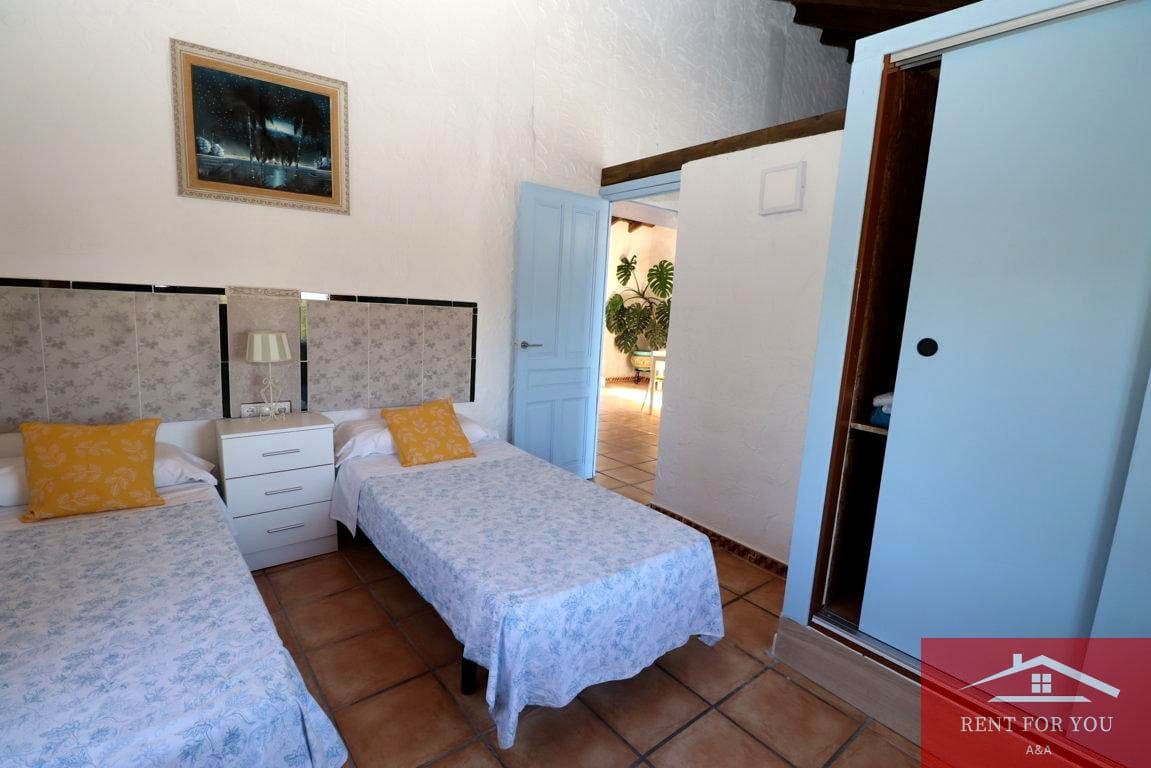 2 soverom Villa til leie i Alhaurin el Grande - € 1 100 (Ref: 9405902)