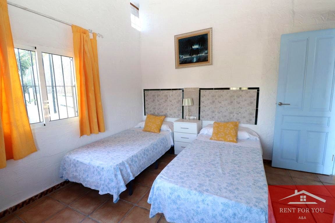 2 soverom Villa til leie i Alhaurin el Grande - € 1 100 (Ref: 9405902)