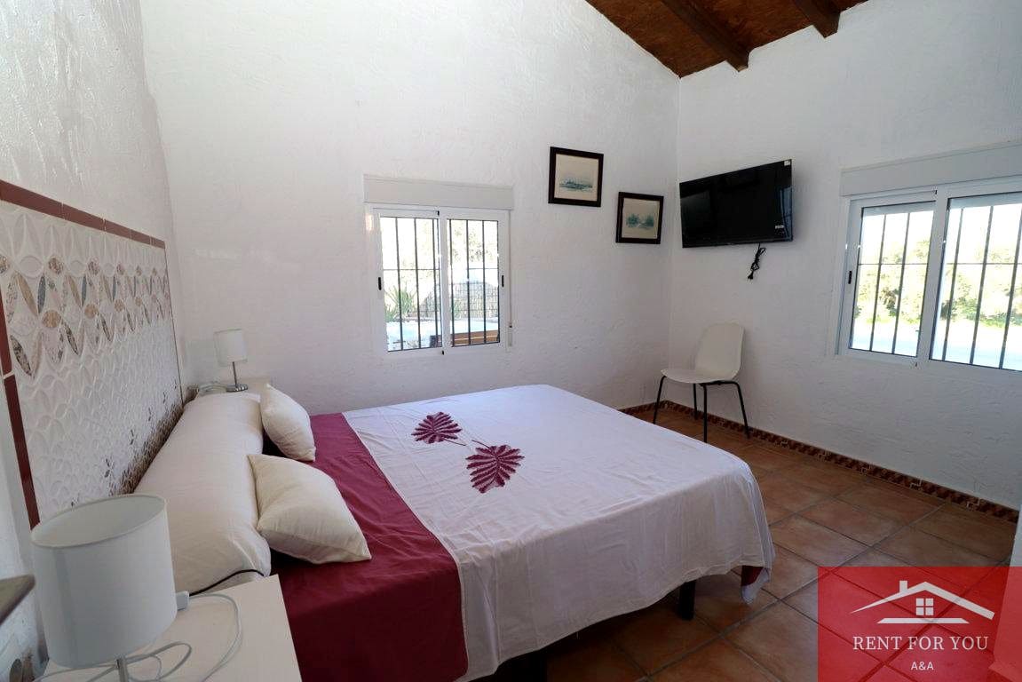 2 soverom Villa til leie i Alhaurin el Grande - € 1 100 (Ref: 9405902)