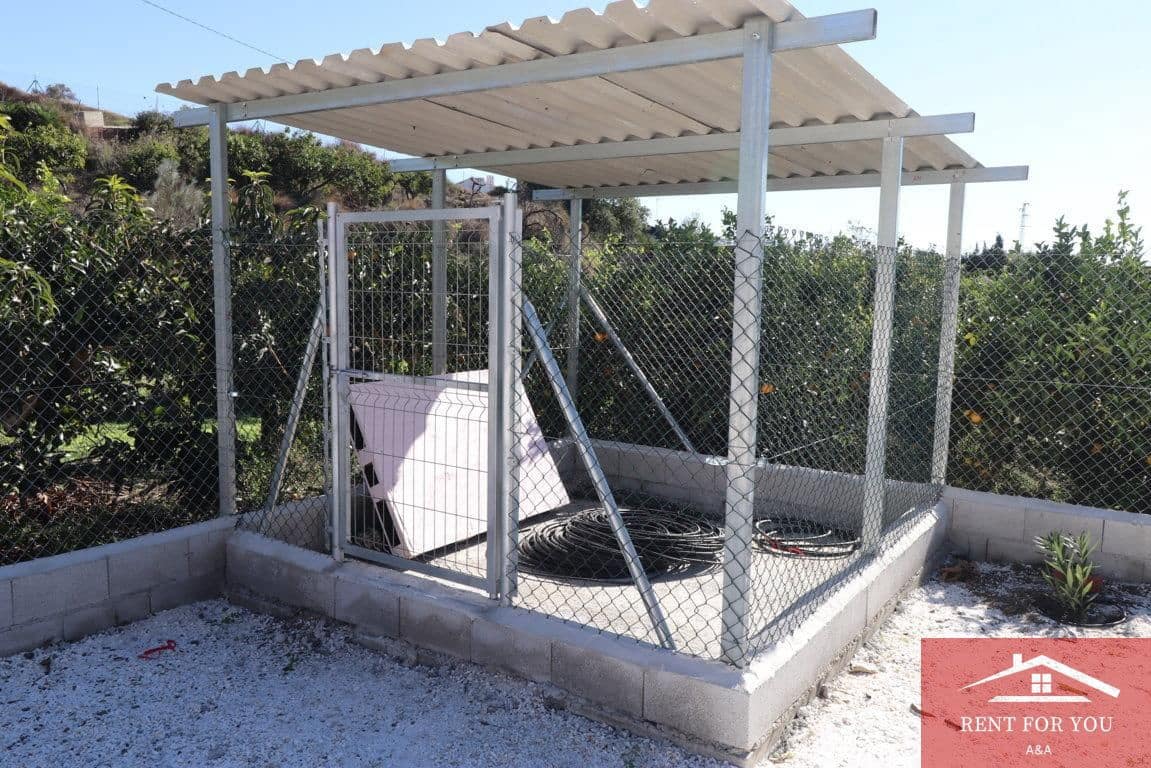 2 bedroom Villa for rent in Alhaurin el Grande - € 700 (Ref: 9405903)