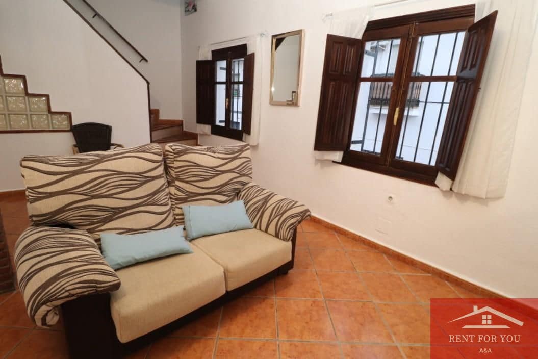 2 bedroom Villa for rent in Alhaurin el Grande - € 800 (Ref: 9436585)