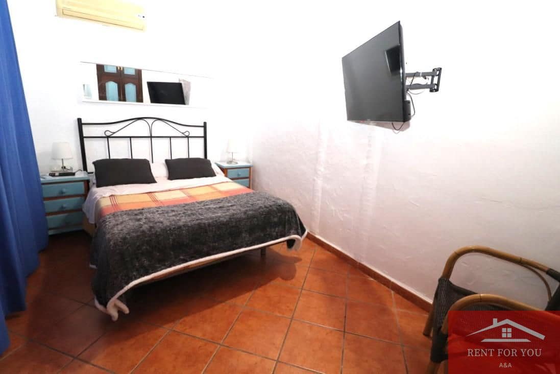 2 bedroom Villa for rent in Alhaurin el Grande - € 800 (Ref: 9436585)