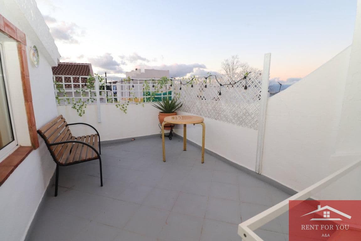 2 bedroom Villa for rent in Alhaurin el Grande - € 800 (Ref: 9436585)