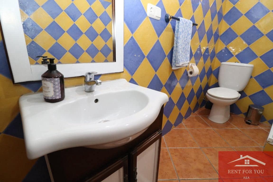 2 bedroom Villa for rent in Alhaurin el Grande - € 800 (Ref: 9436585)