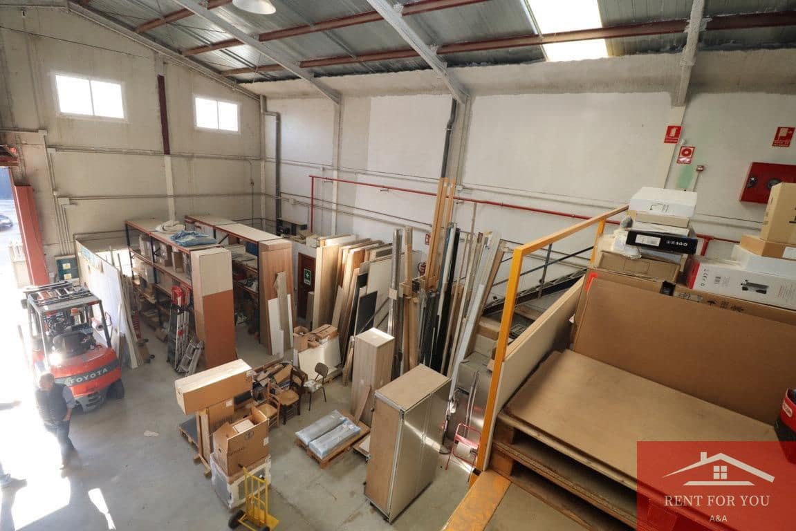 2 makuuhuone Kaupallinen myytävänä paikassa Alhaurin el Grande - 390 000 € (Ref: 9438721)