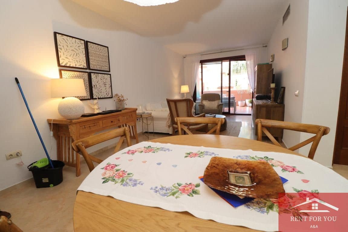 3 quarto Apartamento para arrendar em Marbella com piscina garagem - 3 000 € (Ref: 9450920)