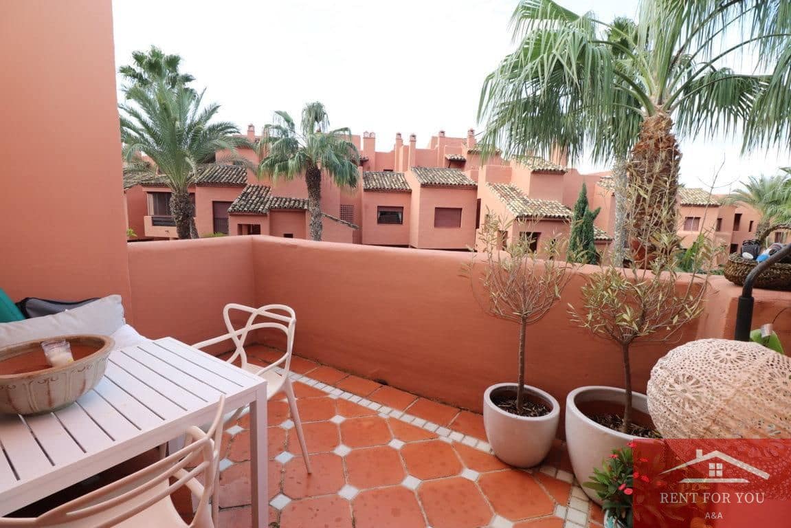 3 quarto Apartamento para arrendar em Marbella com piscina garagem - 3 000 € (Ref: 9450920)