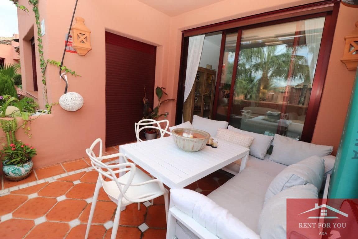 3 quarto Apartamento para arrendar em Marbella com piscina garagem - 3 000 € (Ref: 9450920)
