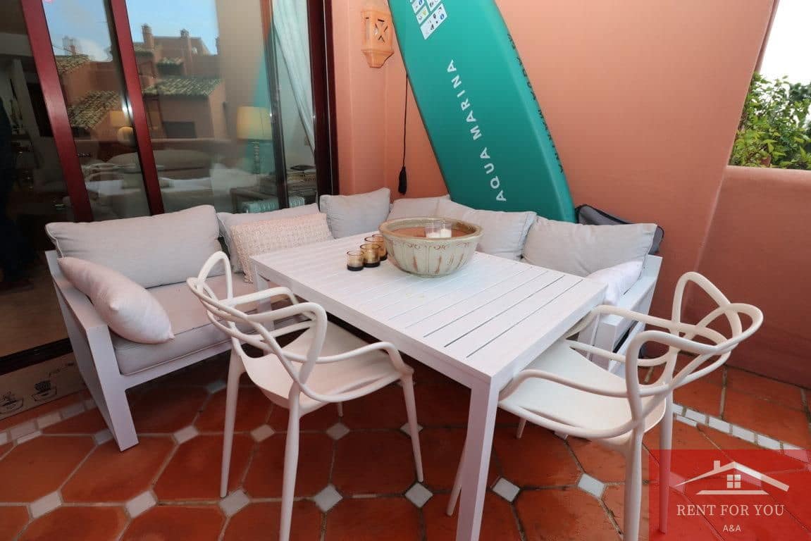 3 quarto Apartamento para arrendar em Marbella com piscina garagem - 3 000 € (Ref: 9450920)